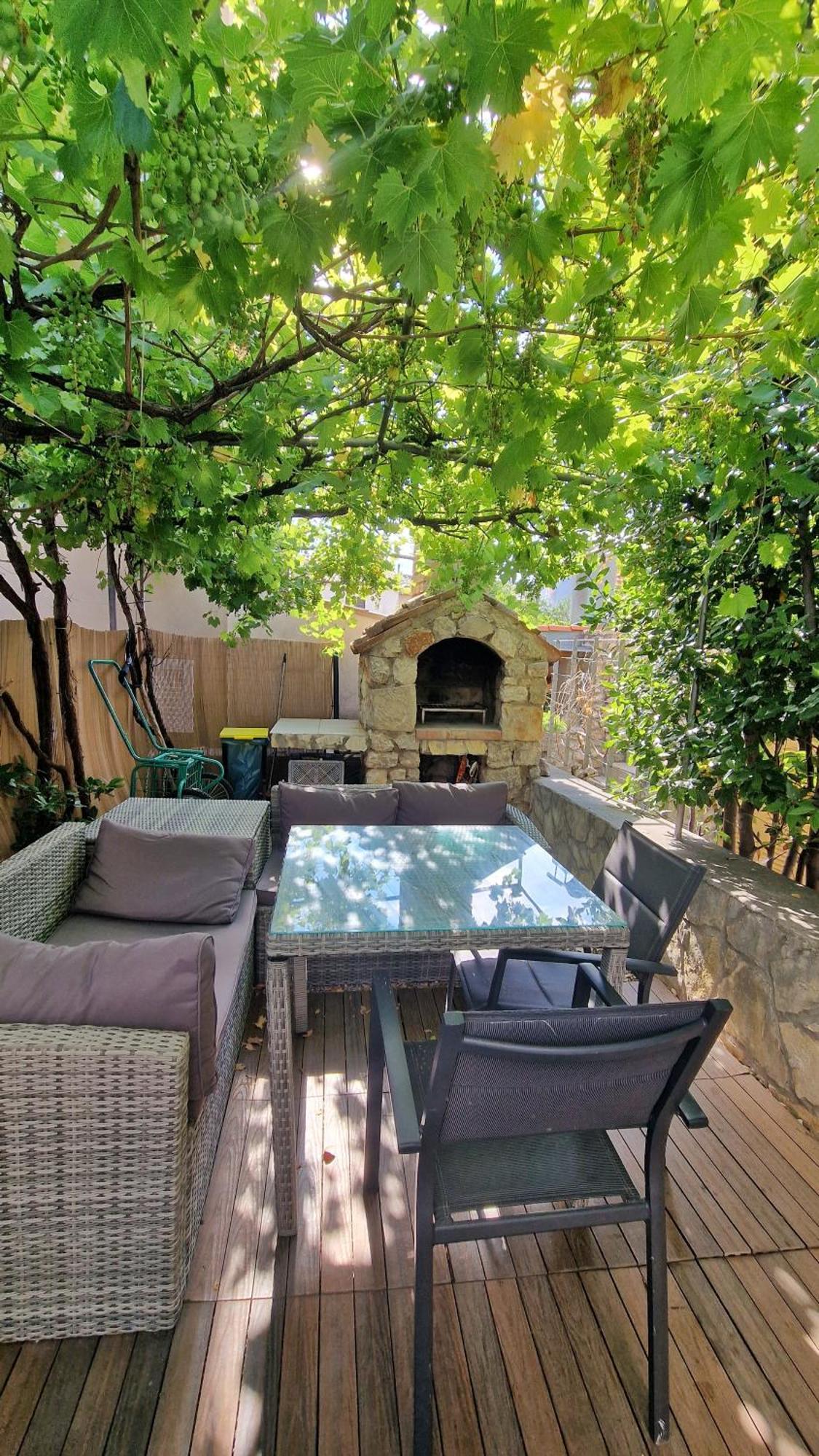 Holiday Place Veli Dvor - Vacation House With Private Garden In Old Town Пунат Экстерьер фото